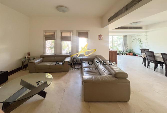 73113972 - Property Image 3