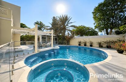 Villa - 5 - 5 for rent in Meadows 3 - Meadows - Dubai