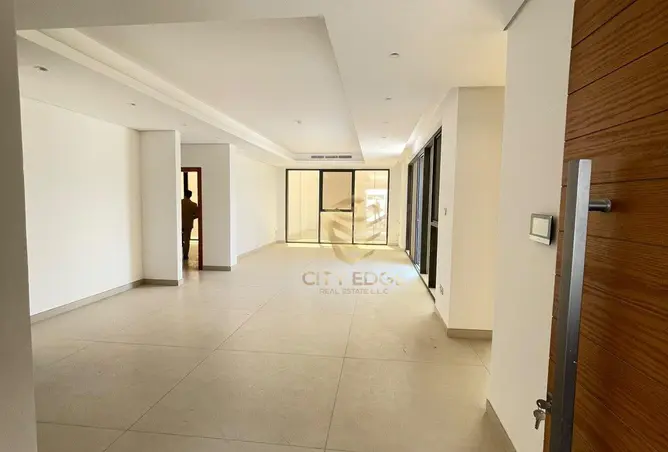 156017607 - Property Image 2