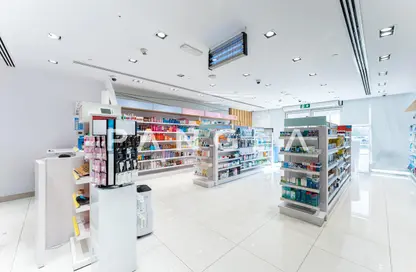 متجر - غرفة نوم - 1 حمام للبيع في عزيزي بلازا - الفرجان - دبي