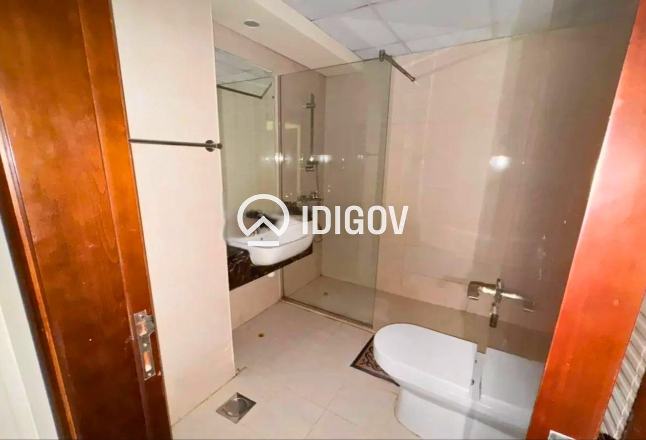 Spacious | Ready to Move in | Large Balcony photo 7