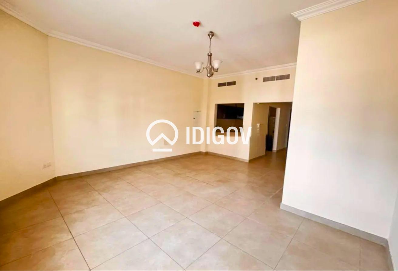 Spacious | Ready to Move in | Large Balcony photo 3