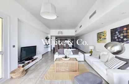 Apartment - 2 Bedrooms - 3 Bathrooms for rent in Marina Residences 3 - Marina Residences - Palm Jumeirah - Dubai
