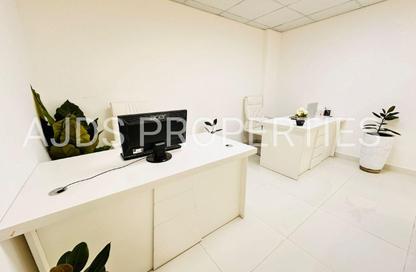 Office Space - Studio - 1 Bathroom for rent in Silver Home Building - Hor Al Anz - Deira - Dubai