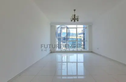 Apartment - 1 Bedroom - 2 Bathrooms for rent in Majestic Tower - Al Abraj street - Business Bay - Dubai