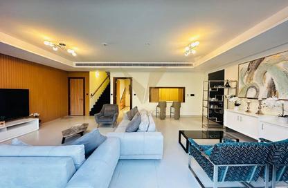 Villa - 5 Bedrooms - 5 Bathrooms for rent in 180 Degrees Villas - Liwan - Dubai Land - Dubai
