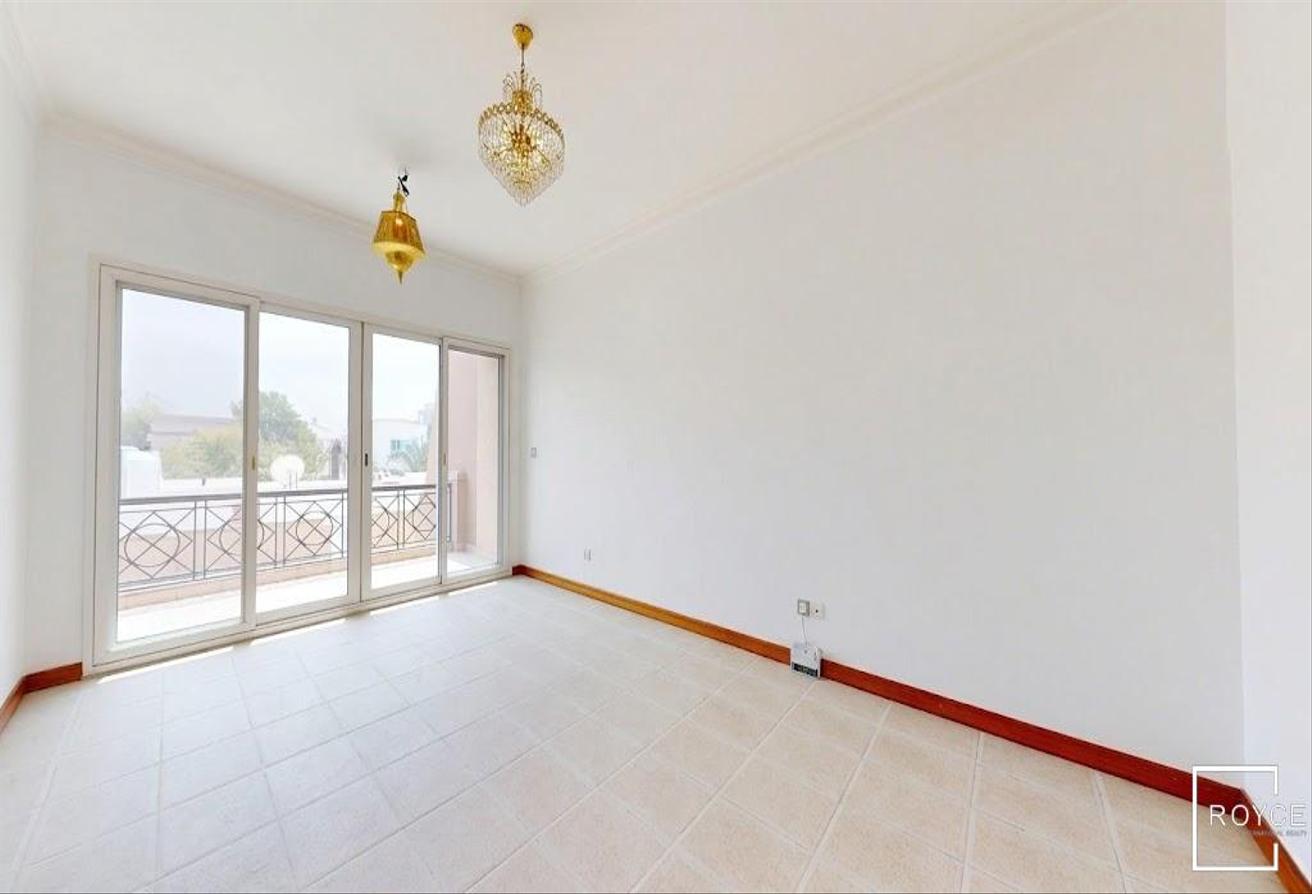 Spacious Villa | Private Pool | Beachside Location photo 4