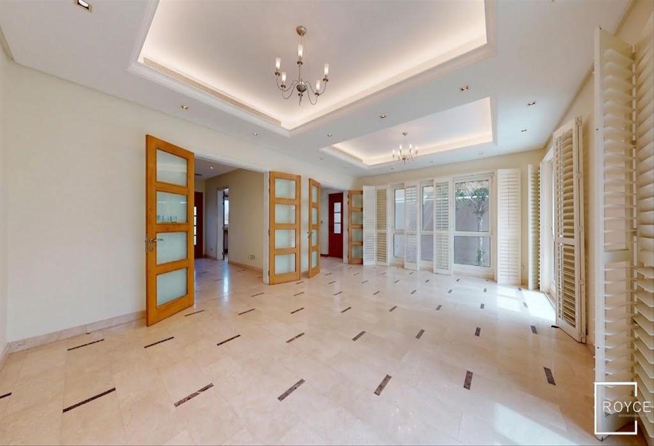 Spacious Villa | Private Pool | Beachside Location photo 6