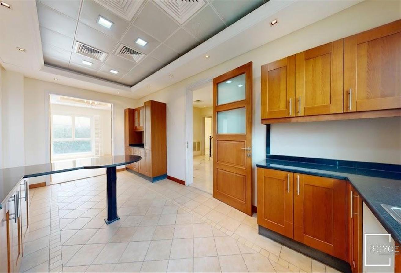 Spacious Villa | Private Pool | Beachside Location photo 12