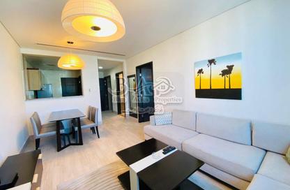 Apartment - 1 - 1 for rent in Royal Tower - Hamdan Street - Abu Dhabi