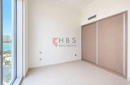 Apartment - 1 Bedroom - 1 Bathroom for sale in Palace Beach Residence Tower 2 - Palace Beach Residence - Emaar Beachfront - Dubai Harbour - Dubai