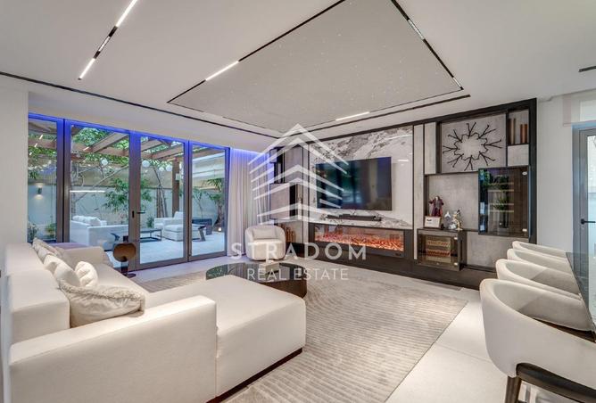 81930228 - Property Image 2