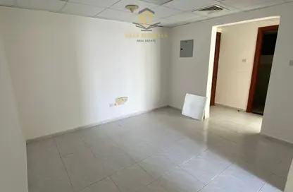 شقة - 2 غرف نوم - 2 حمامات للايجار في بناية أبو شغارة - أبو شغارة - الشارقة