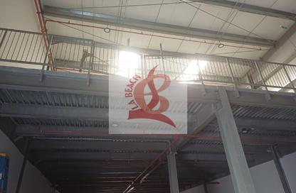 Warehouse - Studio - 1 Bathroom for rent in Umm Ramool - Dubai