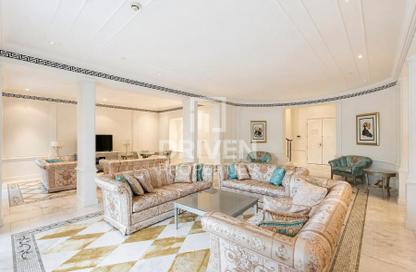 Duplex - 3 Bedrooms - 5 Bathrooms for rent in Palazzo Versace - Culture Village - Dubai