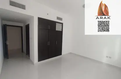 شقة - غرفة نوم - 2 حمامات للايجار في برج البوابة 2 - مشيرف - عجمان