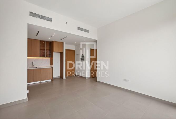 Elegant Apt | Ready to Move in | Prime Location photo 3