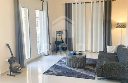 شقة - غرفة نوم - 2 حمامات للايجار في كهرمان - باب البحر - جزيرة المرجان - رأس الخيمة