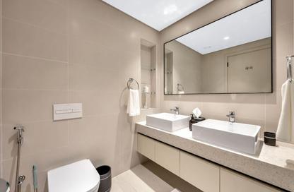 Apartment - 2 Bedrooms - 2 Bathrooms for rent in Marina Vista Tower 2 - Marina Vista - Emaar Beachfront - Dubai Harbour - Dubai