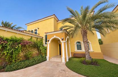 Villa - 3 - 4 for rent in District 8 - Jumeirah Park - Dubai