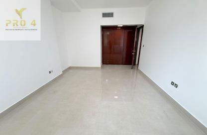 Apartment - 2 - 2 for rent in Hamdan Street - Abu Dhabi