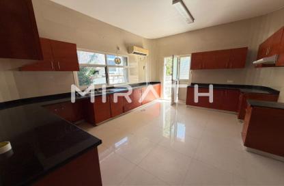 Villa - 5 Bedrooms - 5 Bathrooms for rent in Al Manara - Dubai