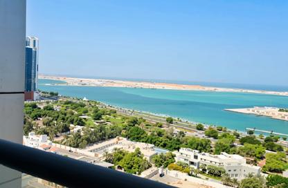 Apartment - 3 - 4 for rent in Al Aryam Tower - Tourist Club Area - Abu Dhabi