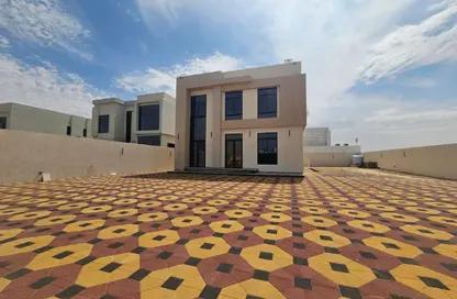 Villa - 4 Bedrooms - 5 Bathrooms for rent in Al Aweer 1 - Al Aweer - Dubai Villa - 4 Bedrooms - 5 Bathrooms for rent in Al Aweer 1 - Al Aweer - Dubai