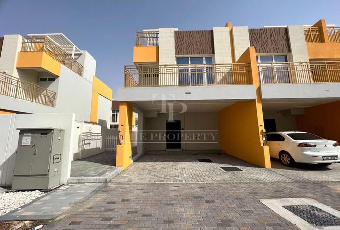 AMC Included |Exclusively Managed | L-Shape Garden photo 3