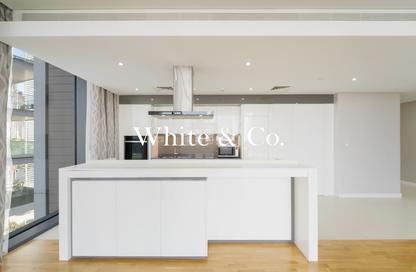 Apartment - 3 Bedrooms - 5 Bathrooms for sale in Bluewaters Residences Building 8 - Bluewaters Residences - Bluewaters - Dubai