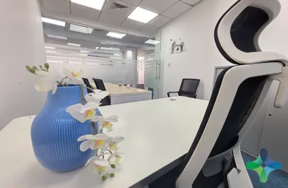 Office Space - Studio - 4 Bathrooms for rent in Twin Tower - Baniyas Road - Deira - Dubai