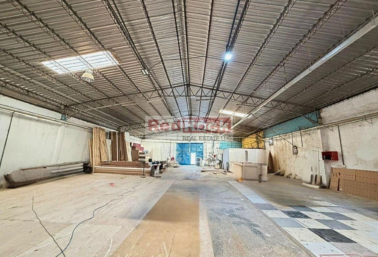 Spacious Warehouse with 80 KW behind the Duty free