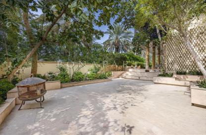 Villa - 6 Bedrooms - 7 Bathrooms for rent in Sector H - Emirates Hills - Dubai Villa - 6 Bedrooms - 7 Bathrooms for rent in Sector H - Emirates Hills - Dubai
