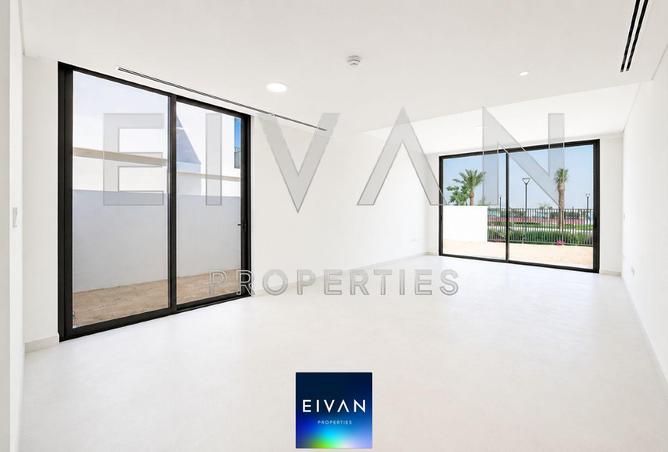 98253729 - Property Image 2