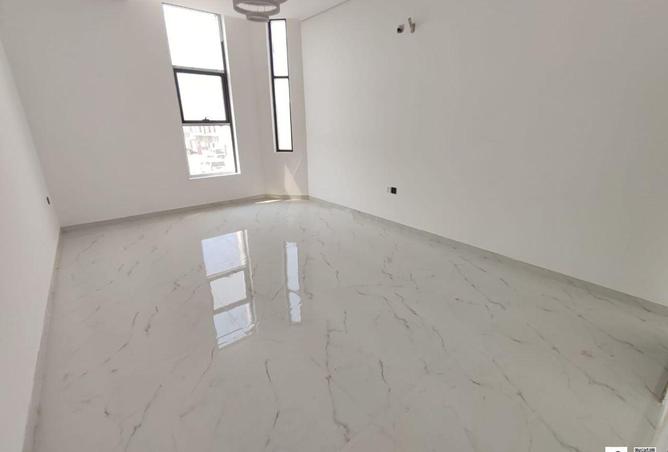 104118737 - Property Image 3