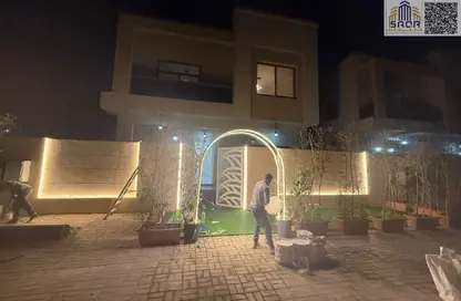 فيلا - 5 غرف نوم - 7 حمامات للبيع في قرية الاميرة - الياسمين - عجمان