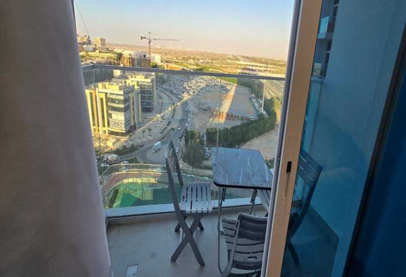 FULLY FURNISHED | PRIME LOCATION | AMAZING VIEW gallery image