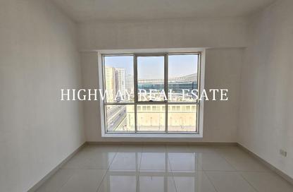 Apartment - 2 - 3 for rent in Sahara Tower 5 - Sahara Complex - Al Nahda - Sharjah
