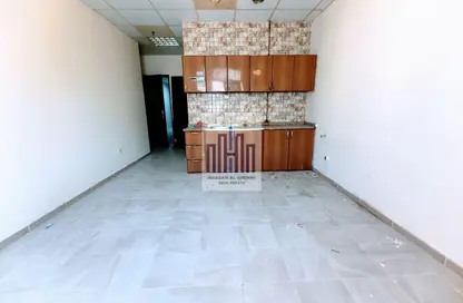 Apartment - Studio - 1 Bathroom for rent in Muwaileh - Sharjah
