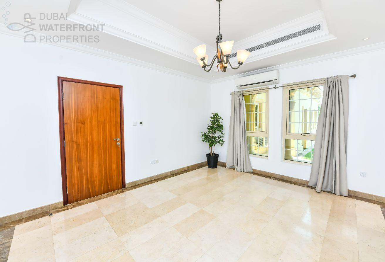 5 Bedroom + Maid | Master View | Lakefront Villa photo 17