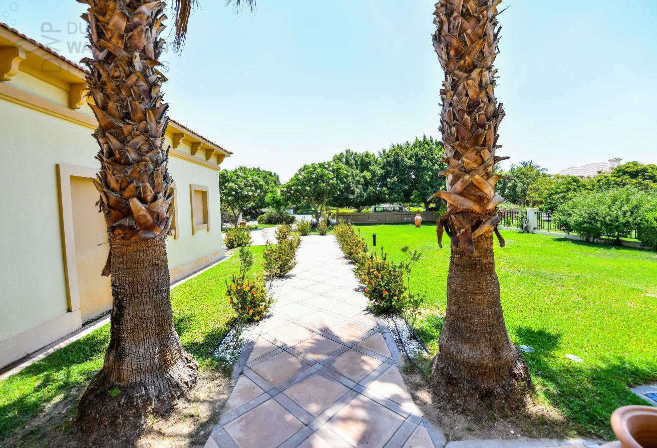 5 Bedroom + Maid | Master View | Lakefront Villa photo 5