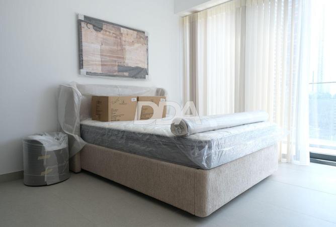 ELEGANT 1BR | SKYLINE VIEWS | VACANT photo 2