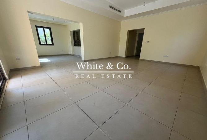 73110782 - Property Image 3