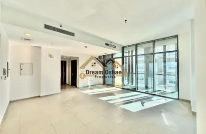 Apartment - 1 Bedroom - 2 Bathrooms for rent in Dubai Wharf Tower 2 - Dubai Wharf - Al Jaddaf - Dubai