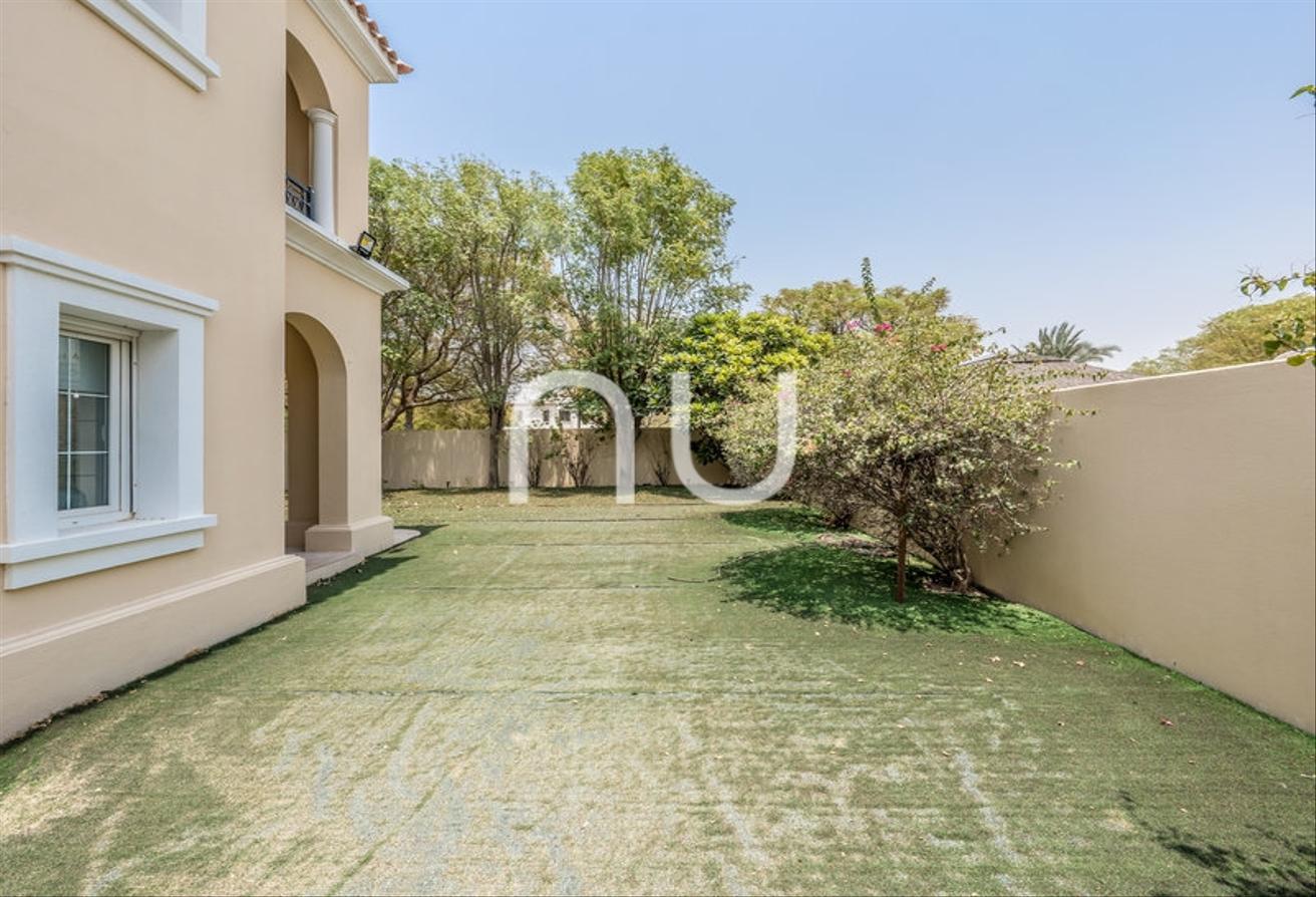 LARGE PLOT | 3BR+ MAIDS | RARE TYPE | VACANT photo 12