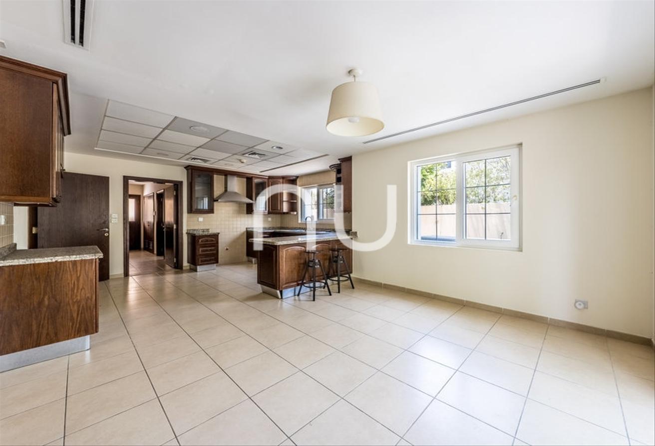 LARGE PLOT | 3BR+ MAIDS | RARE TYPE | VACANT photo 4