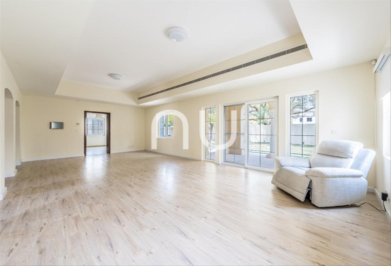 LARGE PLOT | 3BR+ MAIDS | RARE TYPE | VACANT photo 7