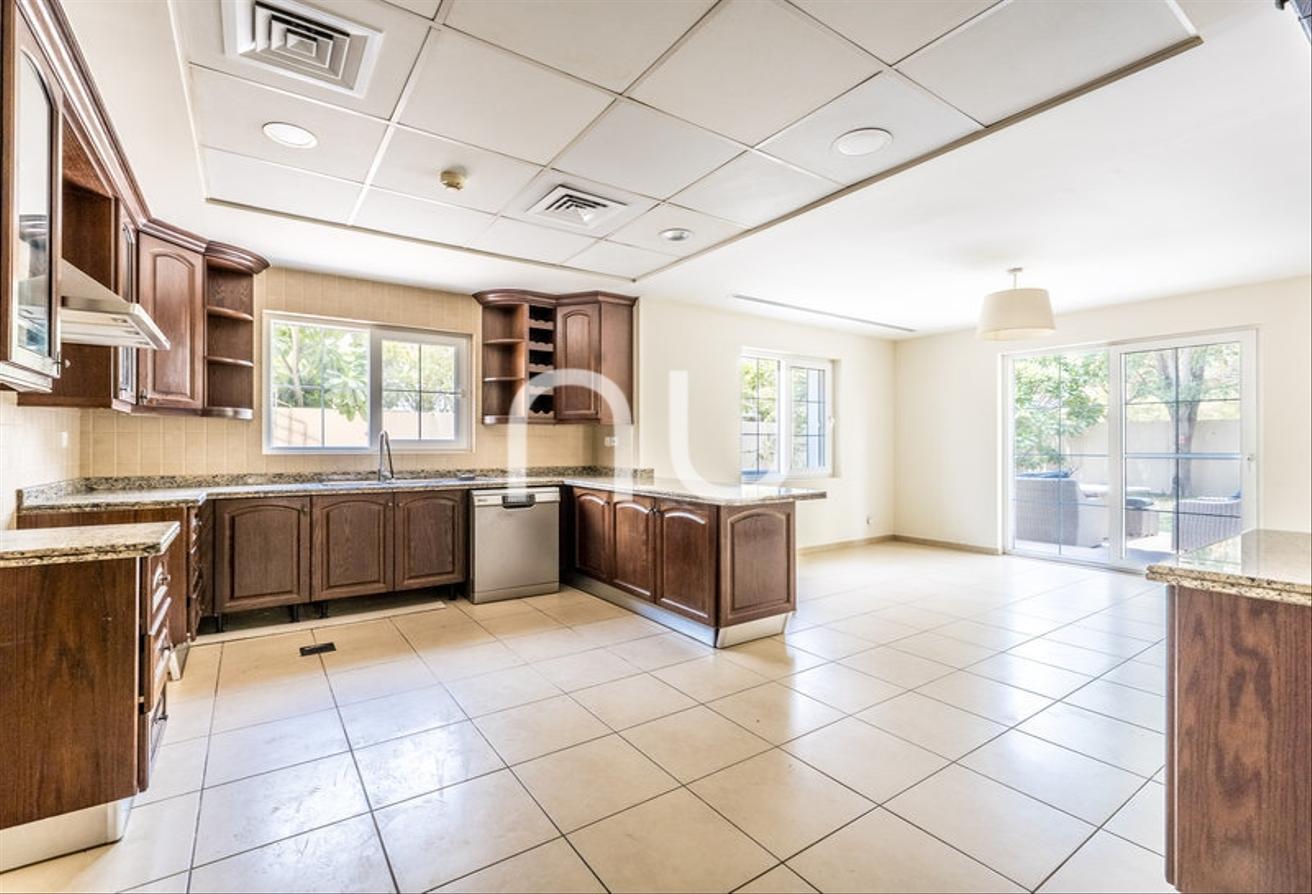 LARGE PLOT | 3BR+ MAIDS | RARE TYPE | VACANT photo 9