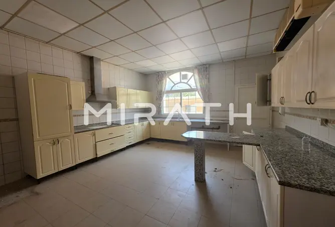155528400 - Property Image 3