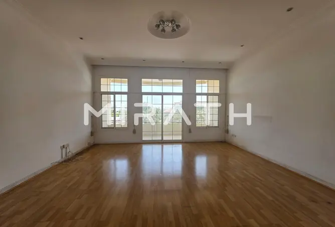 155528400 - Property Image 2